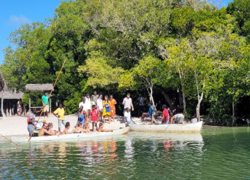 Safari Blu Mida Creek